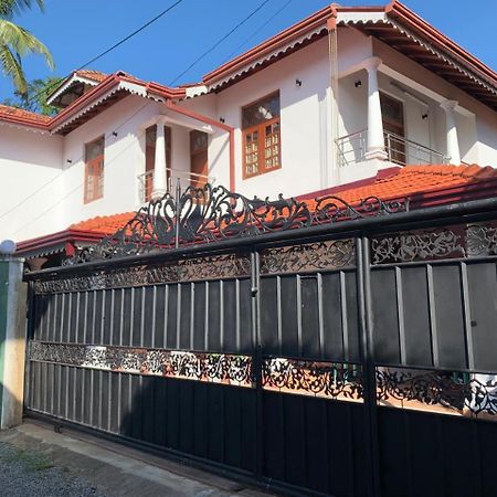 Ceylon Glory Hostel Негомбо Екстер'єр фото