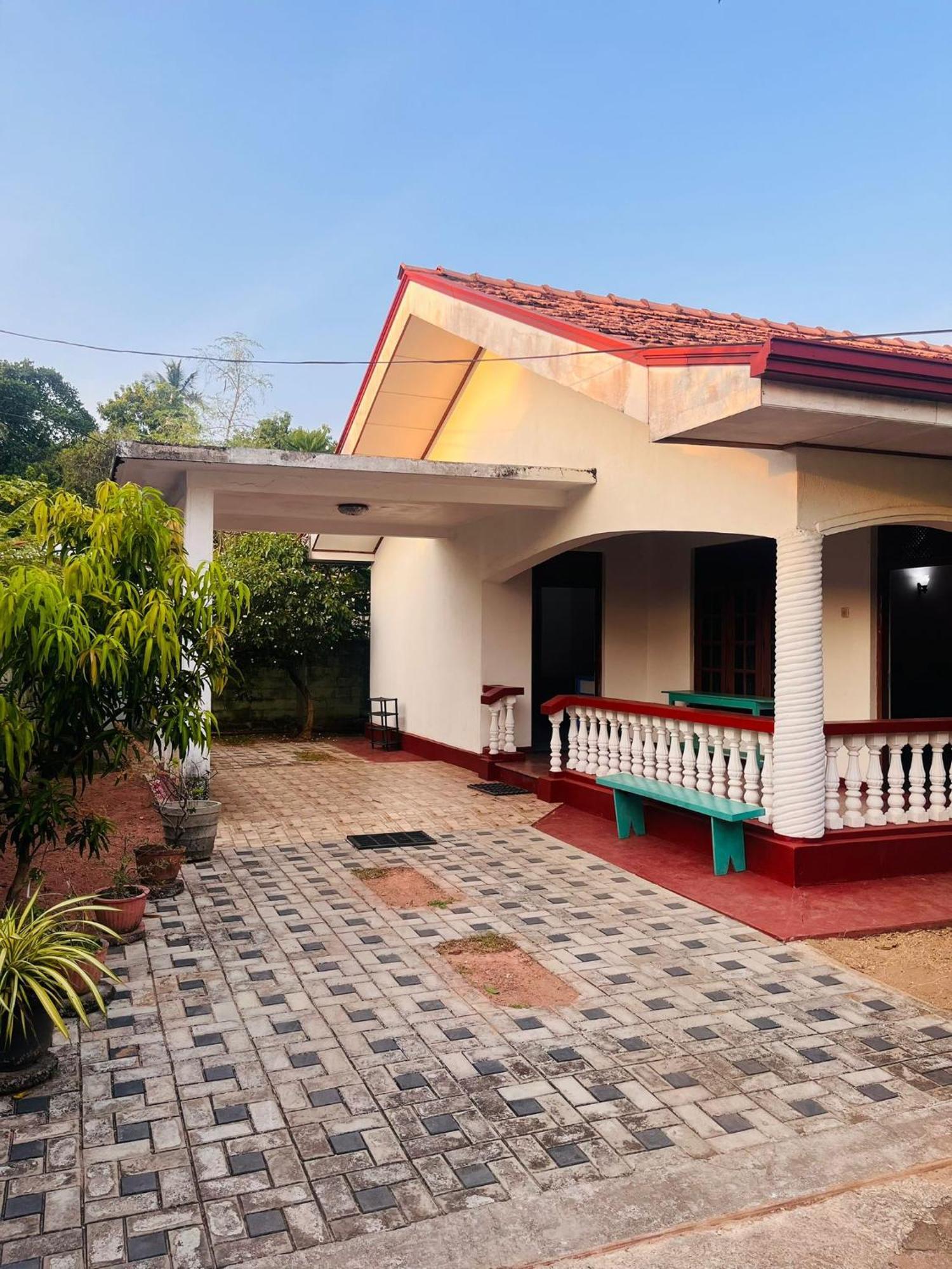 Ceylon Glory Hostel Негомбо Екстер'єр фото