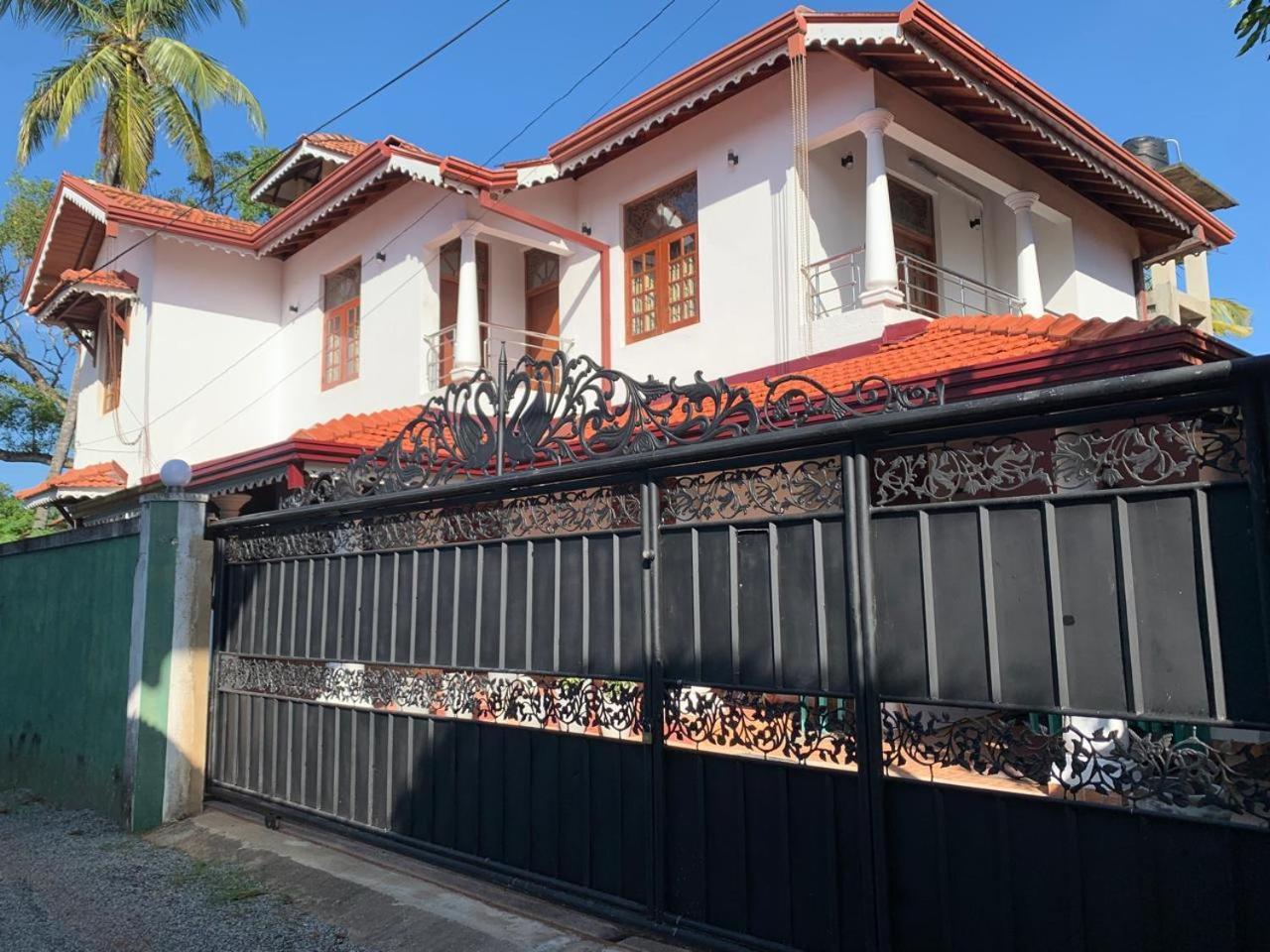 Ceylon Glory Hostel Негомбо Екстер'єр фото